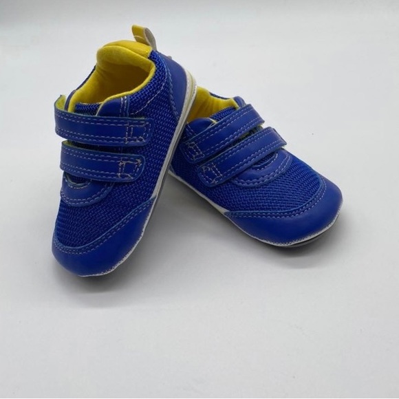 HIPFOX Bennett Blue Athletic Style
Infant Shoe Sized 12 Months. - Picture 6 of 9